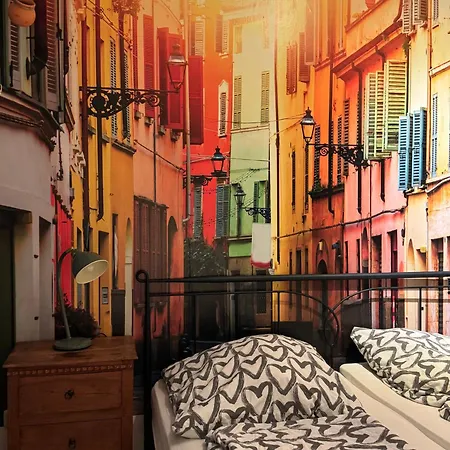 Themenzimmer Mediterrana Naehe Hauptbahnhof * Duisburg